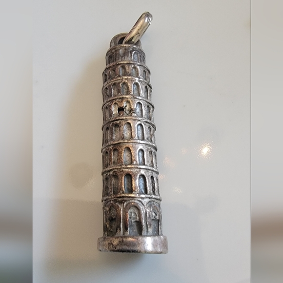 unknown Jewelry - Leaning Tower of Pisa pendant